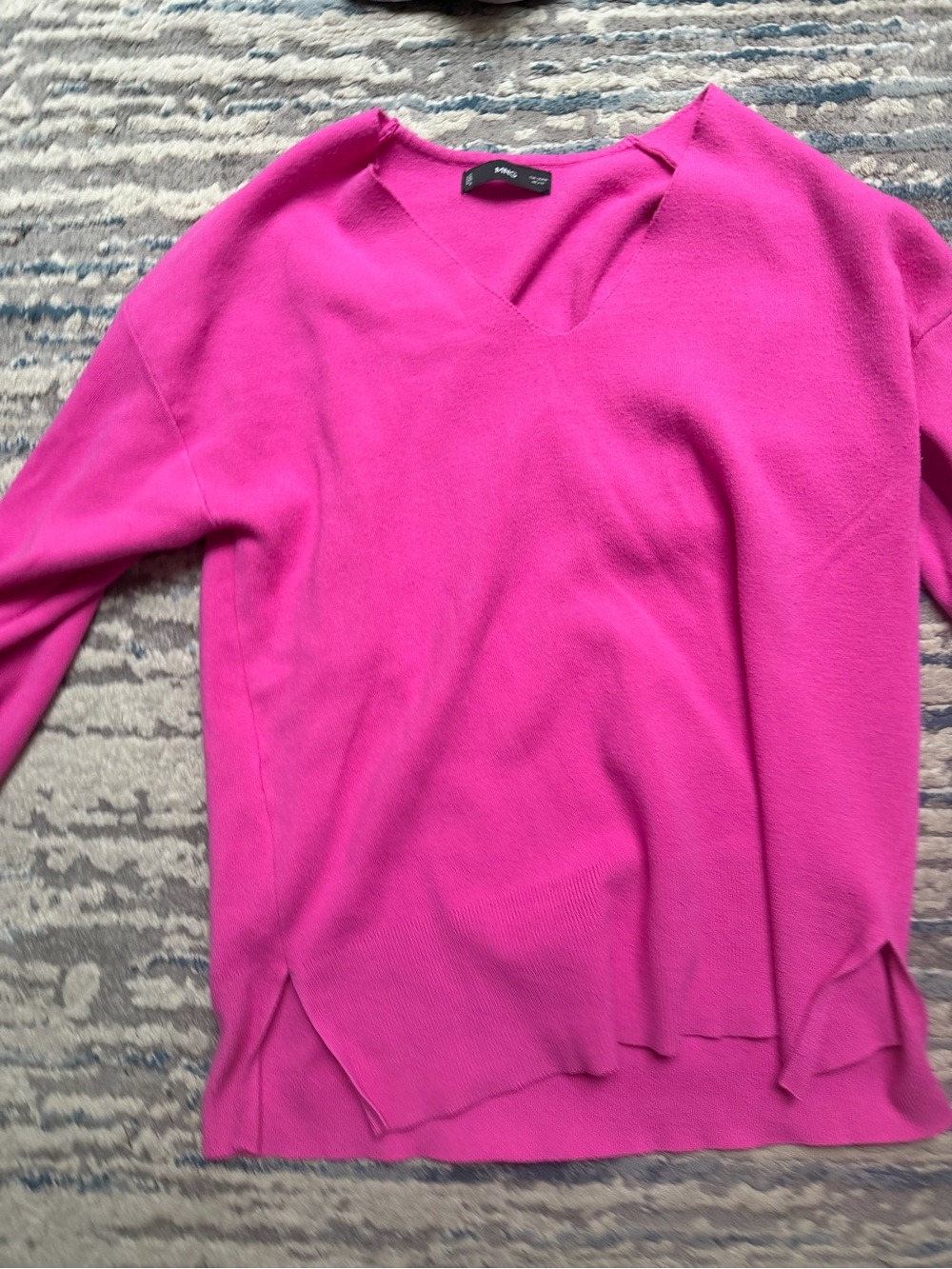 Mango V-Neck Women's Sweater in Bright Pink